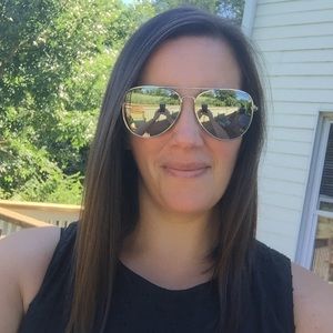 Meet your Posher, Christine